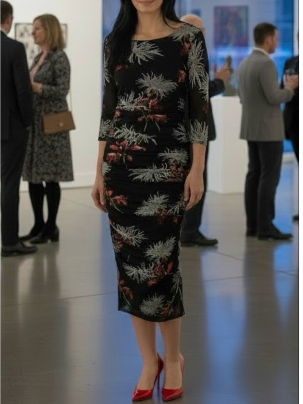 DVF Black Floral Ruched Scoop-Neck Midi Dress - Picture 2 of 6